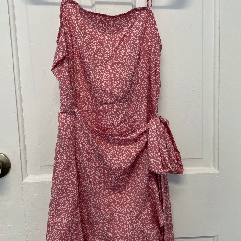 Super cute pink floral dress